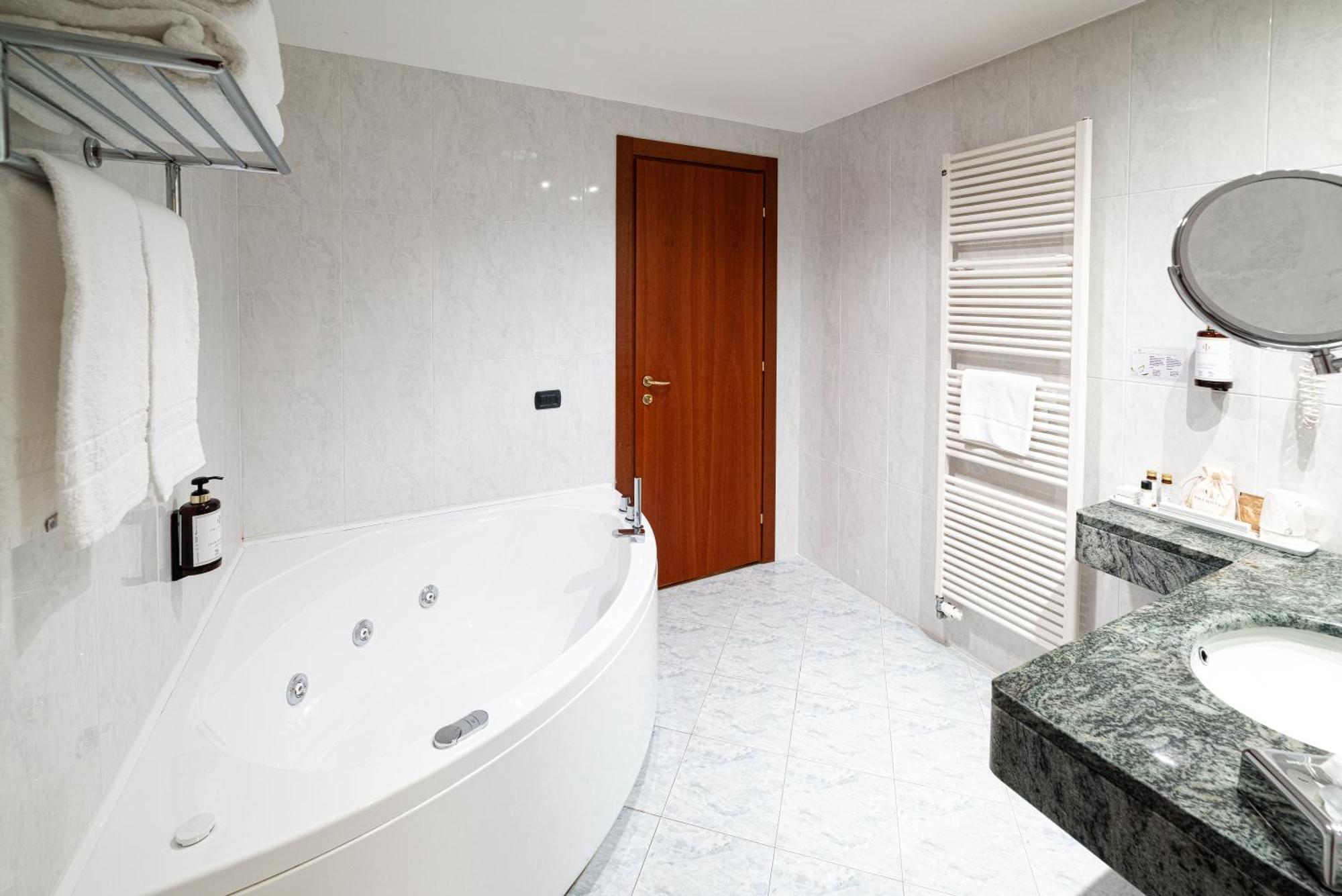 Phi Hotel Cavalieri Bra Eksteriør bilde